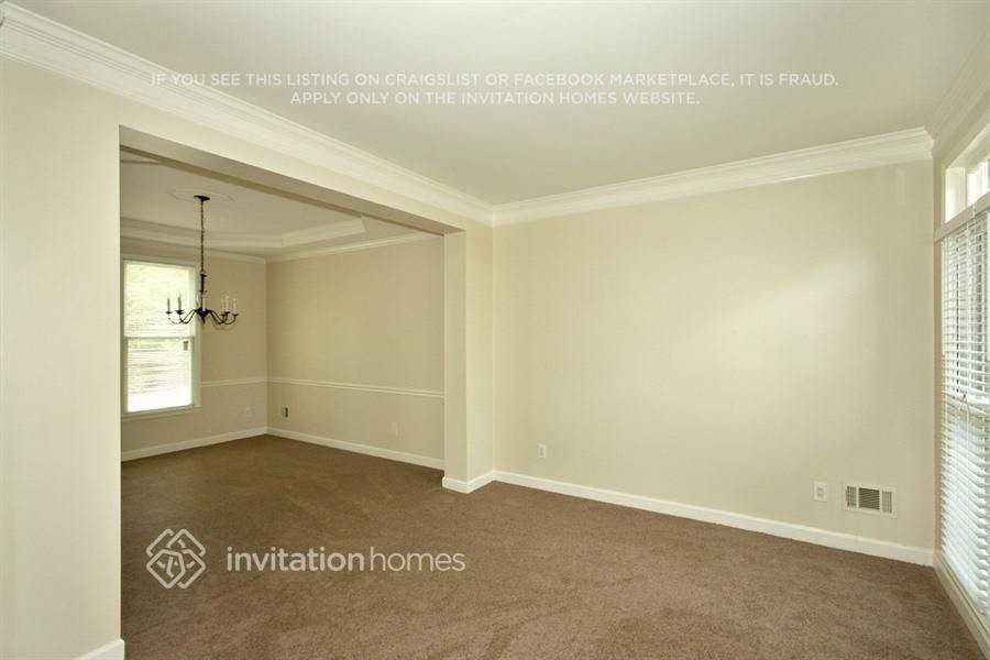 1942 Tristan Dr Se - Photo 4 of 15