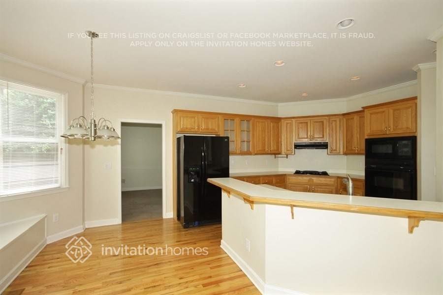 1942 Tristan Dr Se - Photo 7 of 15