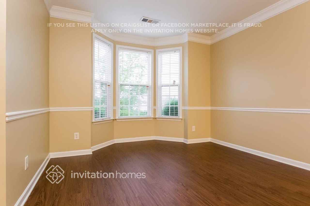 2462 Fisk Falls Dr - Photo 6 of 19