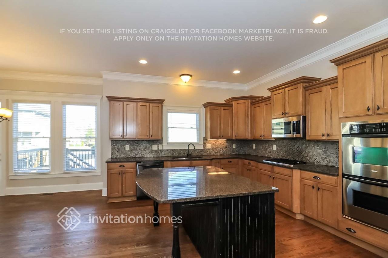 4395 Silent Path - Photo 7 of 19