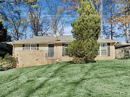 featured image of 227 Evergreen Dr Se