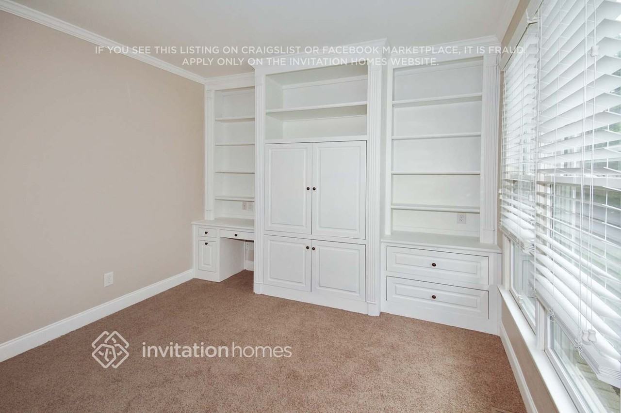 1597 Trilogy Park Dr - Photo 6 of 16