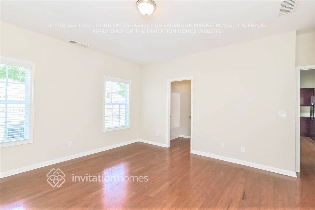 3422 Rustic Trail Ln - Photo 5 of 18