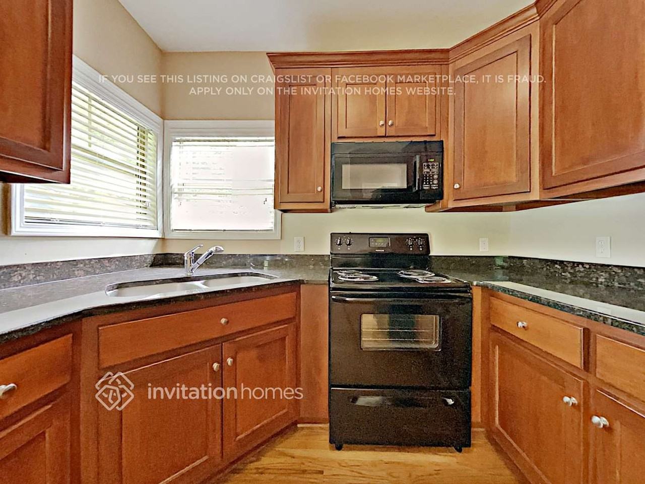 658 Royal Crest Ct - Photo 7 of 16