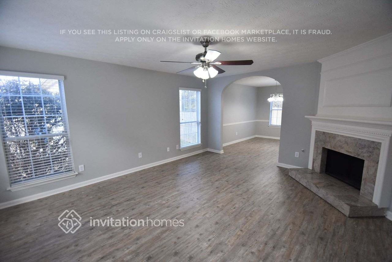 1186 Summerstone Trce - Photo 2 of 12