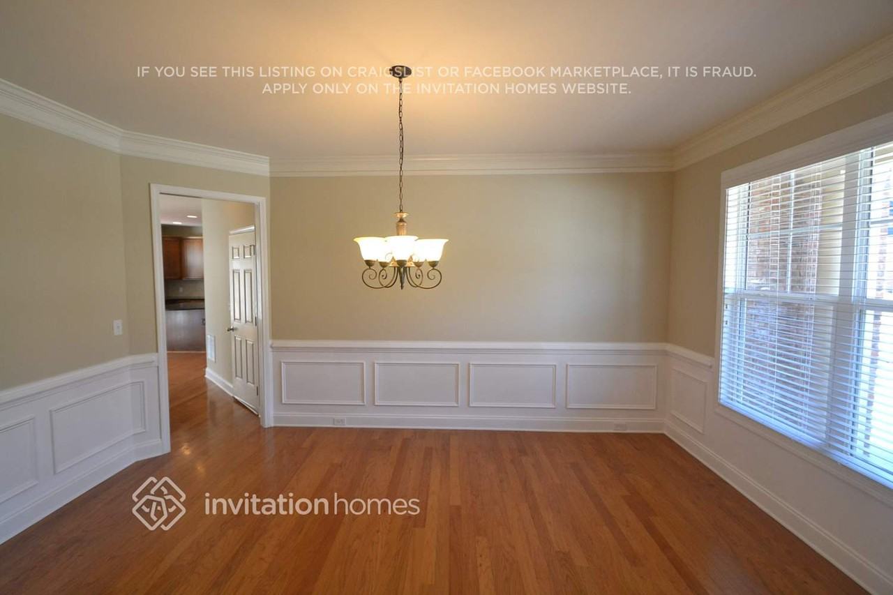 3410 Lynne Rd - Photo 4 of 12