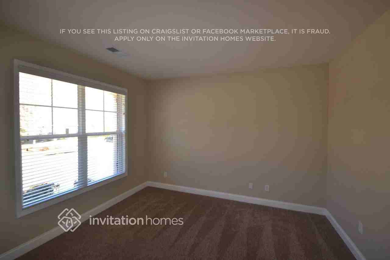 3410 Lynne Rd - Photo 5 of 12