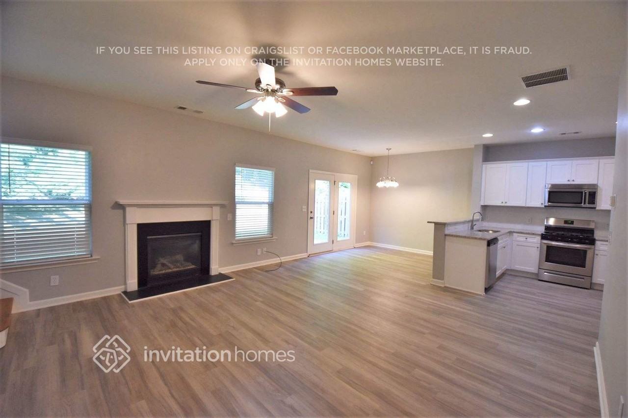215 Brookhaven Ct - Photo 4 of 11
