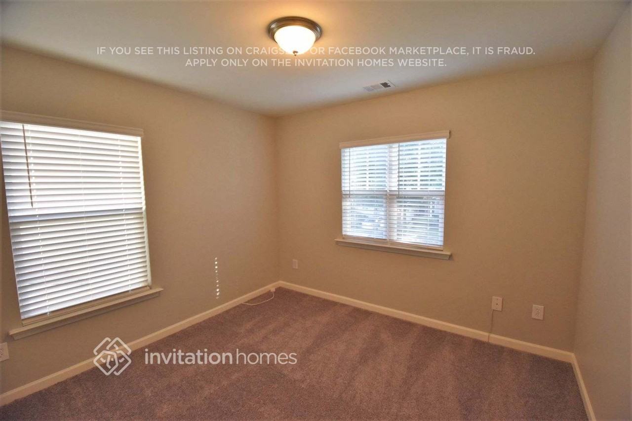 215 Brookhaven Ct - Photo 6 of 11