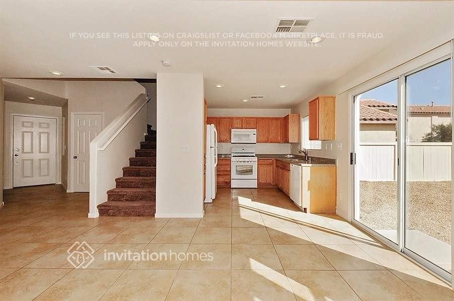 5961 Mahogany Mountain Dr - Photo 5 of 12