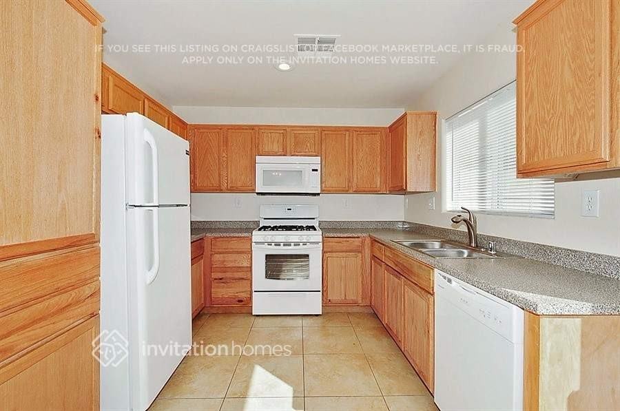 5961 Mahogany Mountain Dr - Photo 6 of 12