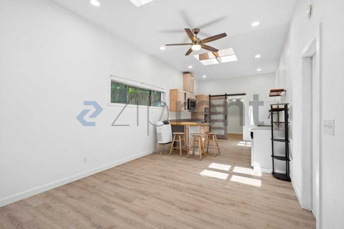 121 Sweeney Ct #B - Photo 7 of 20