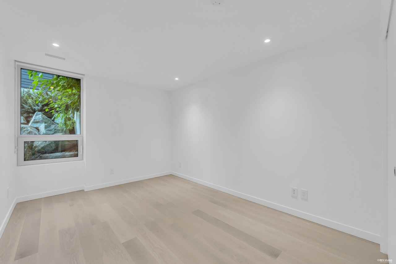 3317 Chippendale Road - Photo 3 of 25