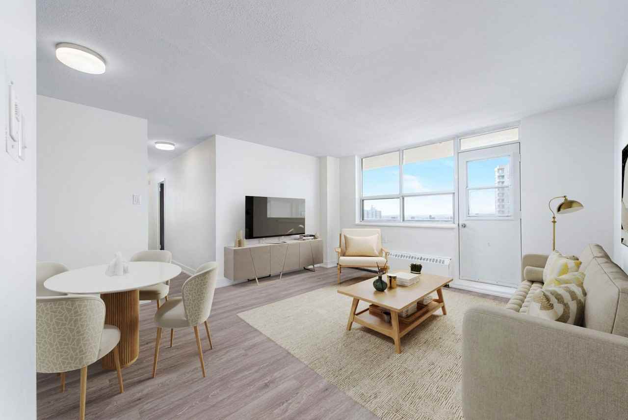 100 Dundas Street East - Photo 2 of 22