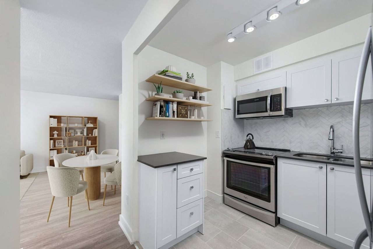 100 Dundas Street East - Photo 4 of 22