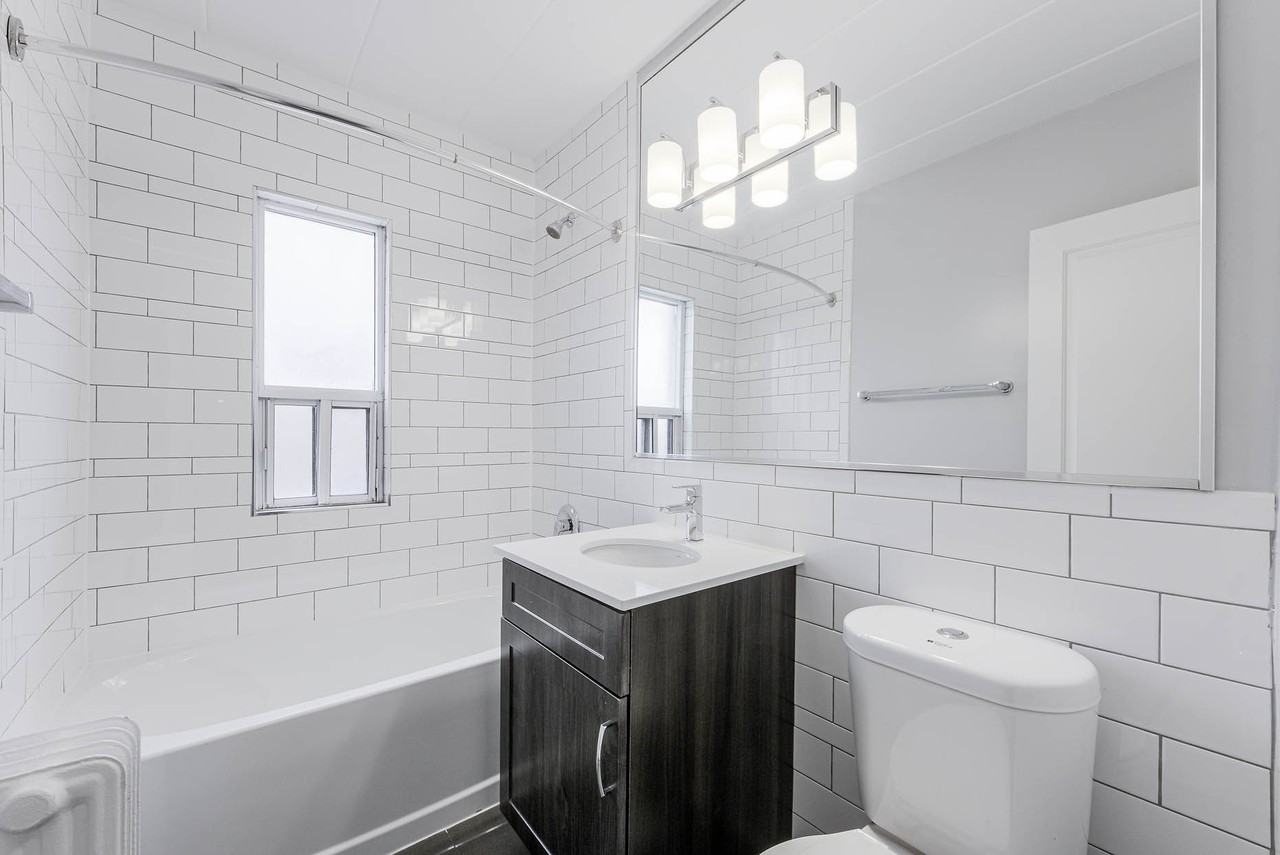 143 Stephen Drive - Photo 5 of 8