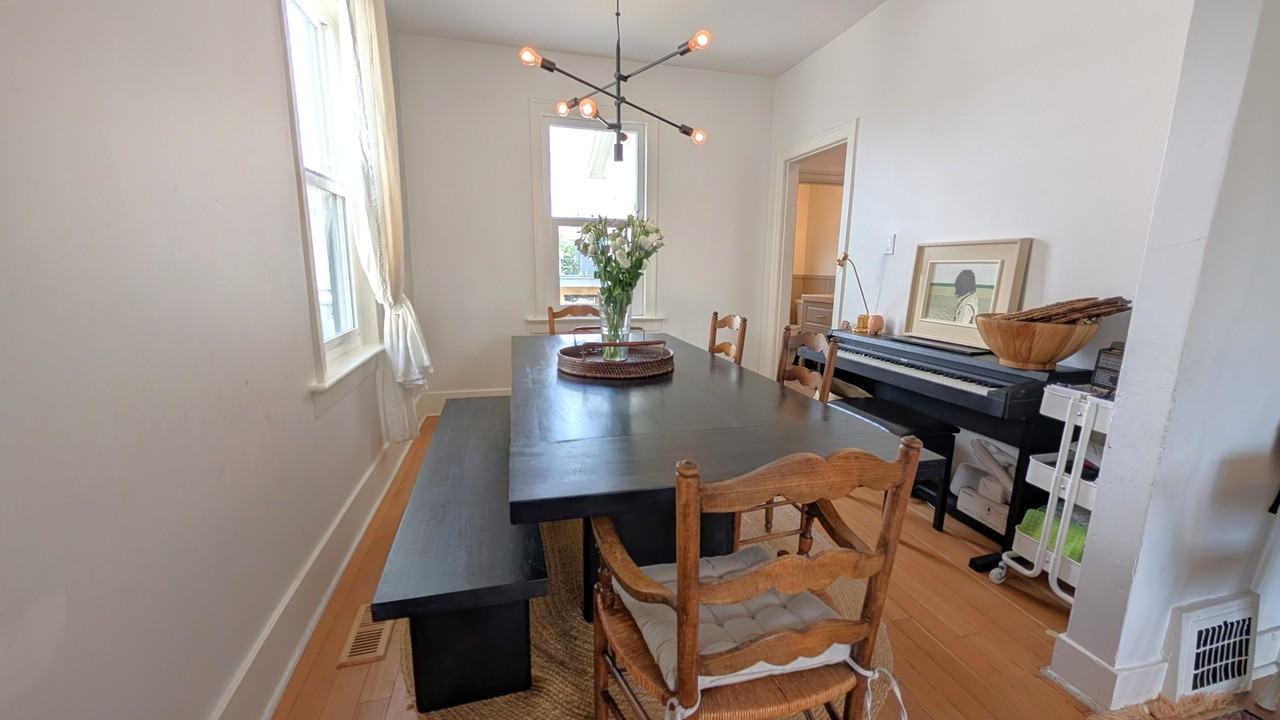 5260 Inverness Street - Photo 6 of 20