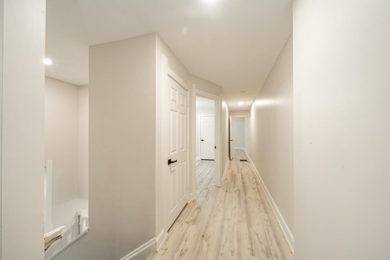 2344 North Capitol Avenue - Photo 6 of 32