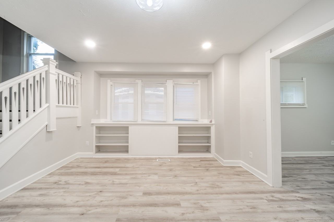 2344 North Capitol Avenue - Photo 7 of 32