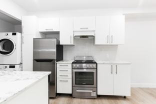 6584 Henri Julien - Photo 1 of 1