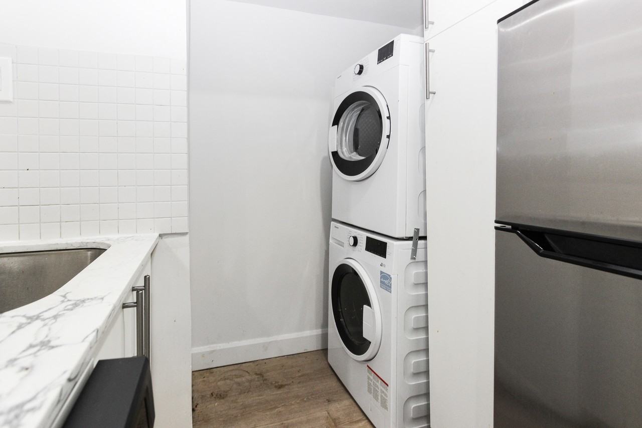 6584 Henri Julien - Photo 5 of 25