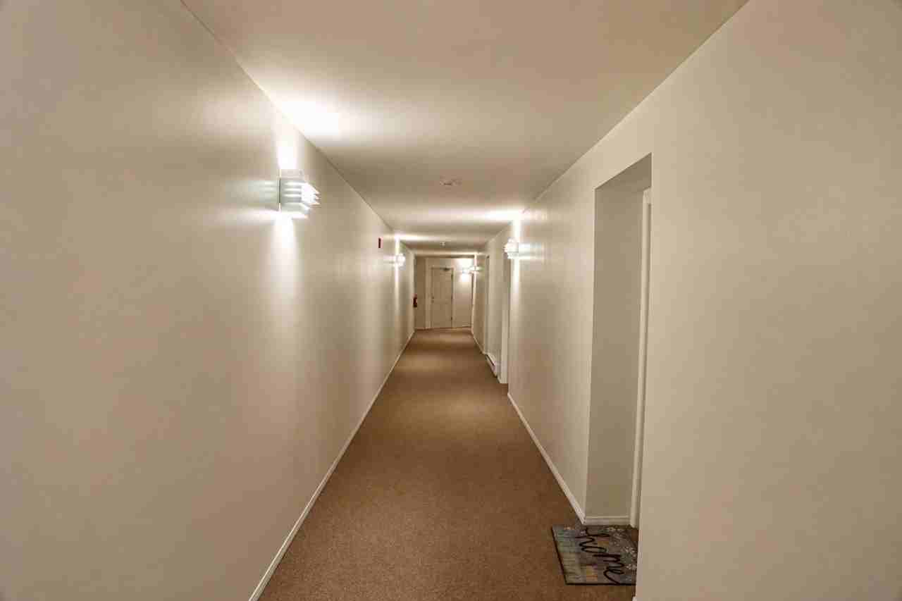1481 Carver St - Photo 7 of 17