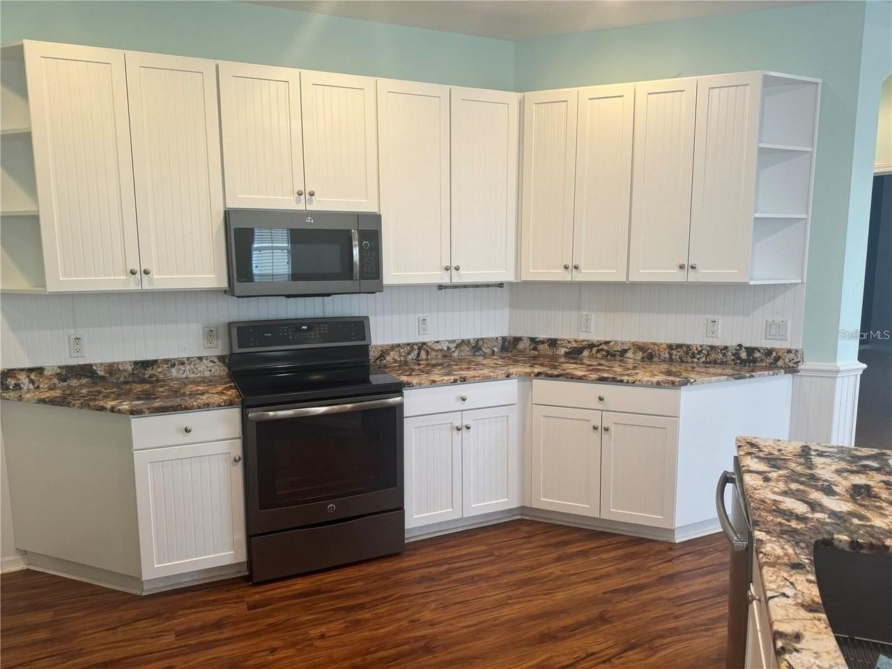 5714 Tides Pl - Photo 7 of 41