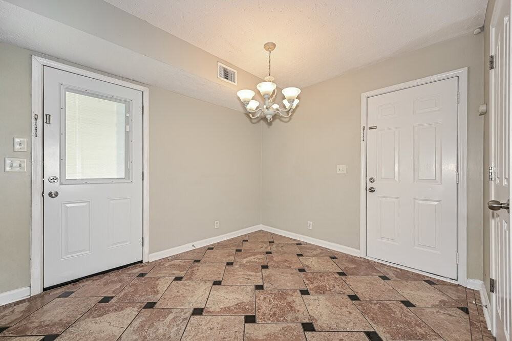 3119 Swilly Ct - Photo 7 of 17