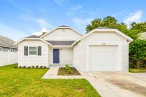 featured image of 550 Conure St
