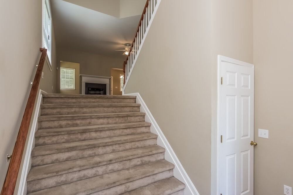 6049 Brookmere Ln - Photo 2 of 19