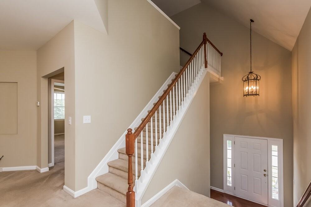 6049 Brookmere Ln - Photo 3 of 19