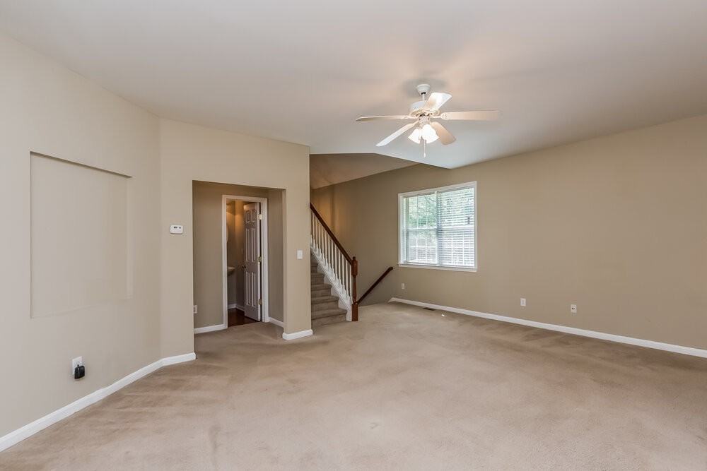 6049 Brookmere Ln - Photo 5 of 19