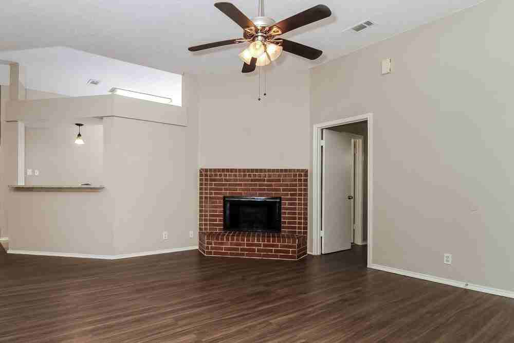 6122 Ashley Spgs - Photo 6 of 22