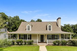 19 Colonial Way - Photo 1 of 1