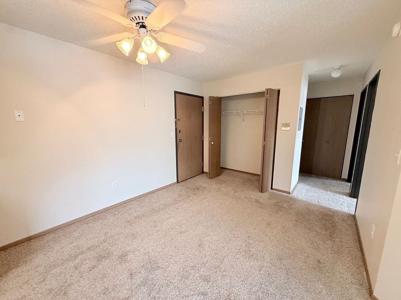 Brickview Apartments - Photo 4 of 17