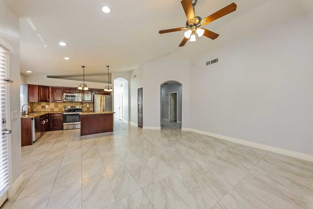 6490 W Wahalla Ln - Photo 7 of 16