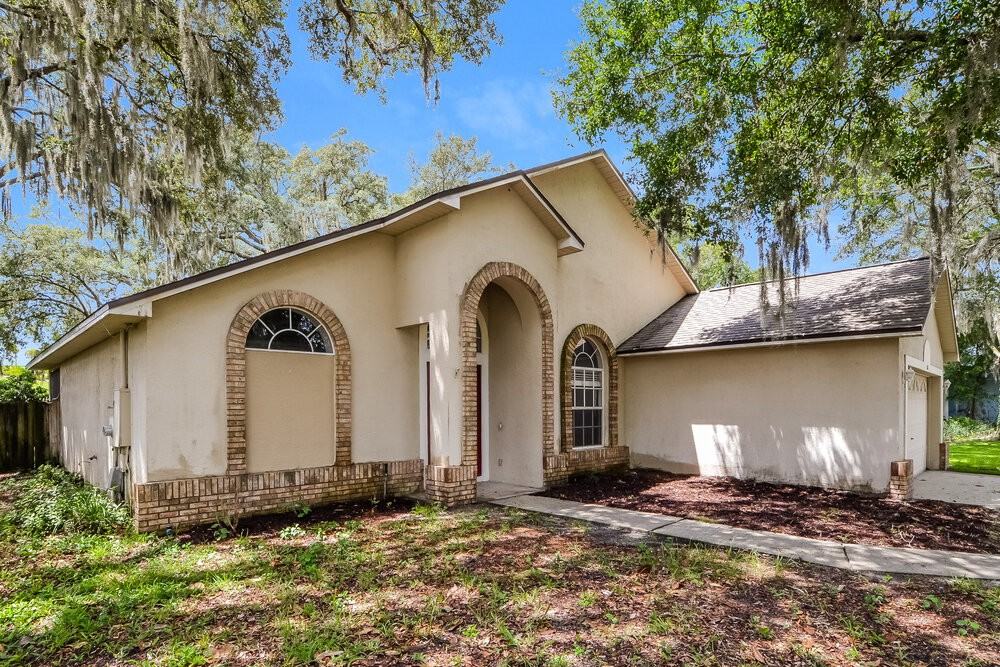 502 Valencia Place Cir - Photo 3 of 16