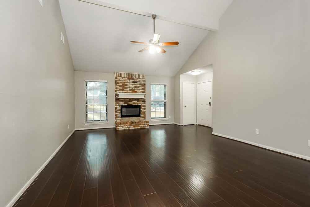 10015 Waving Fields Dr - Photo 6 of 18