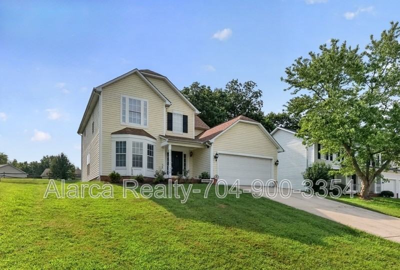 1901 Misty Vale Rd - Photo 2 of 38
