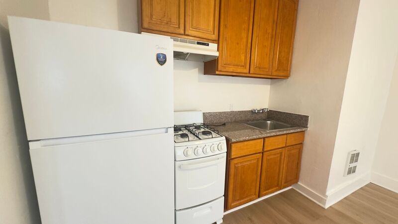 545 N Oakland Ave #2-91101 - Photo 5 of 8
