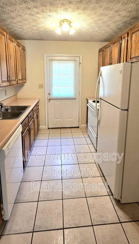 40 Maria Cir - Photo 3 of 9