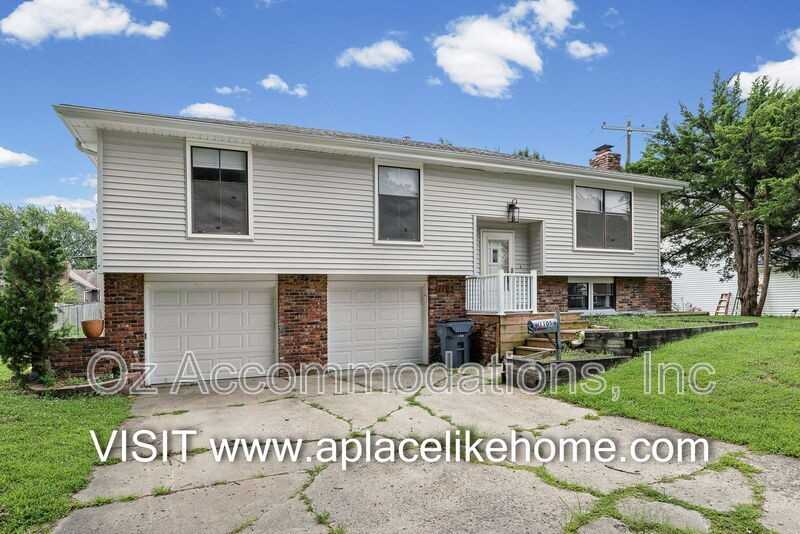 1105 W Elm Ter - Photo 2 of 39