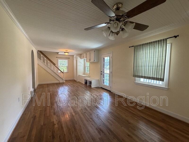 11303 Dewey Rd - Photo 3 of 27