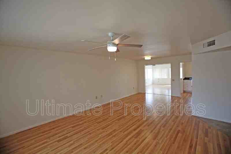 9859 W Emberwood Dr - Photo 3 of 21