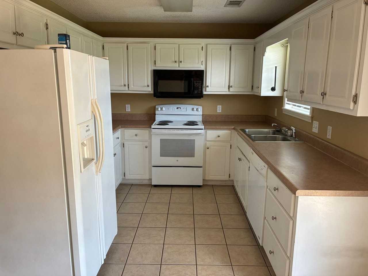 112 Eagle Pointe Loop - Photo 3 of 13