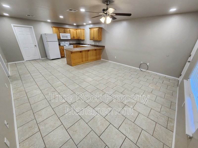 15400 County Road 3594 - Photo 3 of 13
