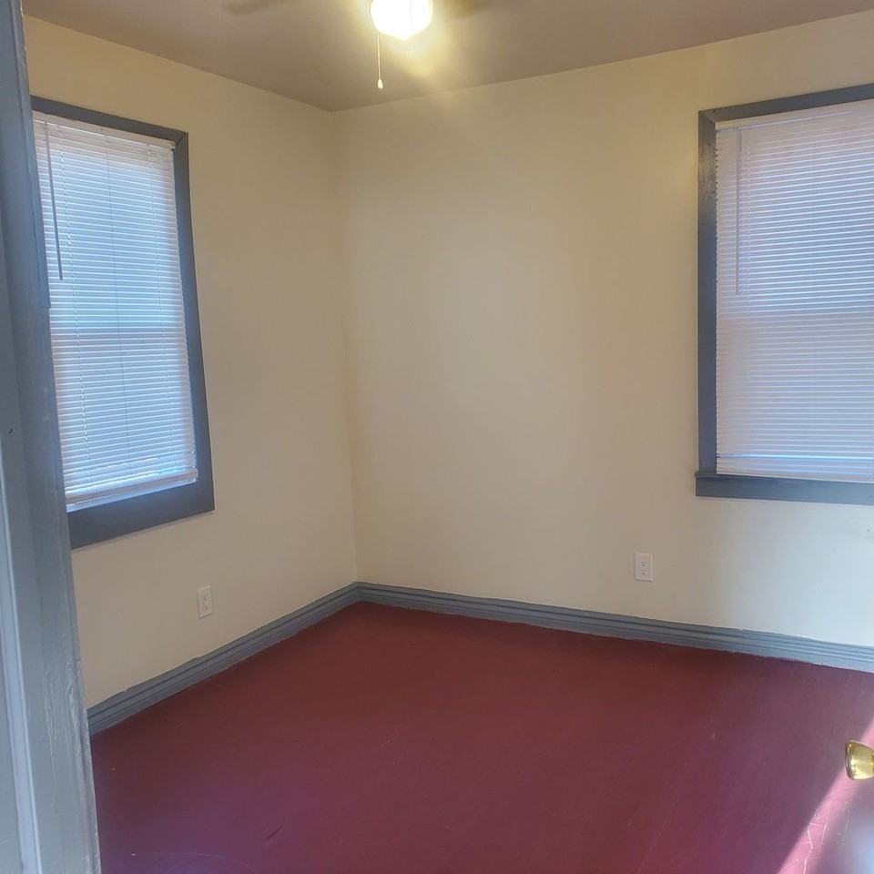 8546 Ironwood St - Photo 7 of 8
