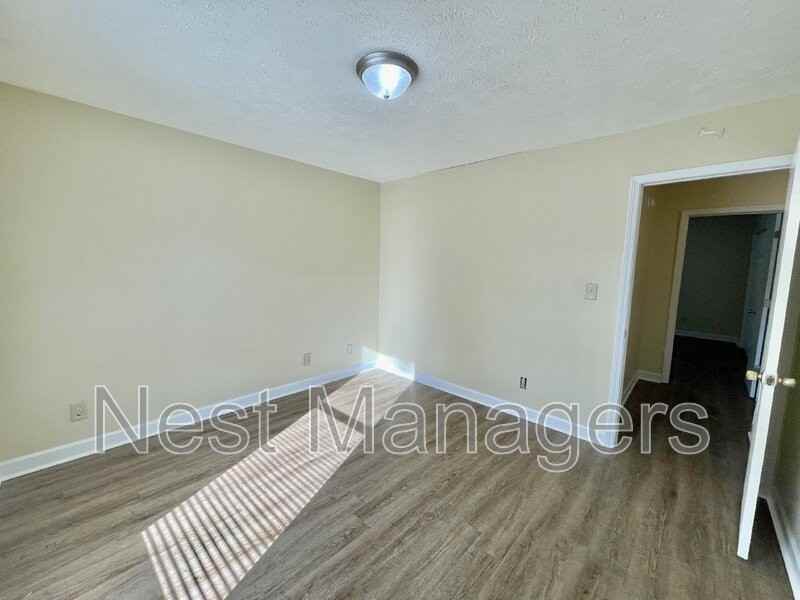5852 Aftonshire Dr - Photo 2 of 12