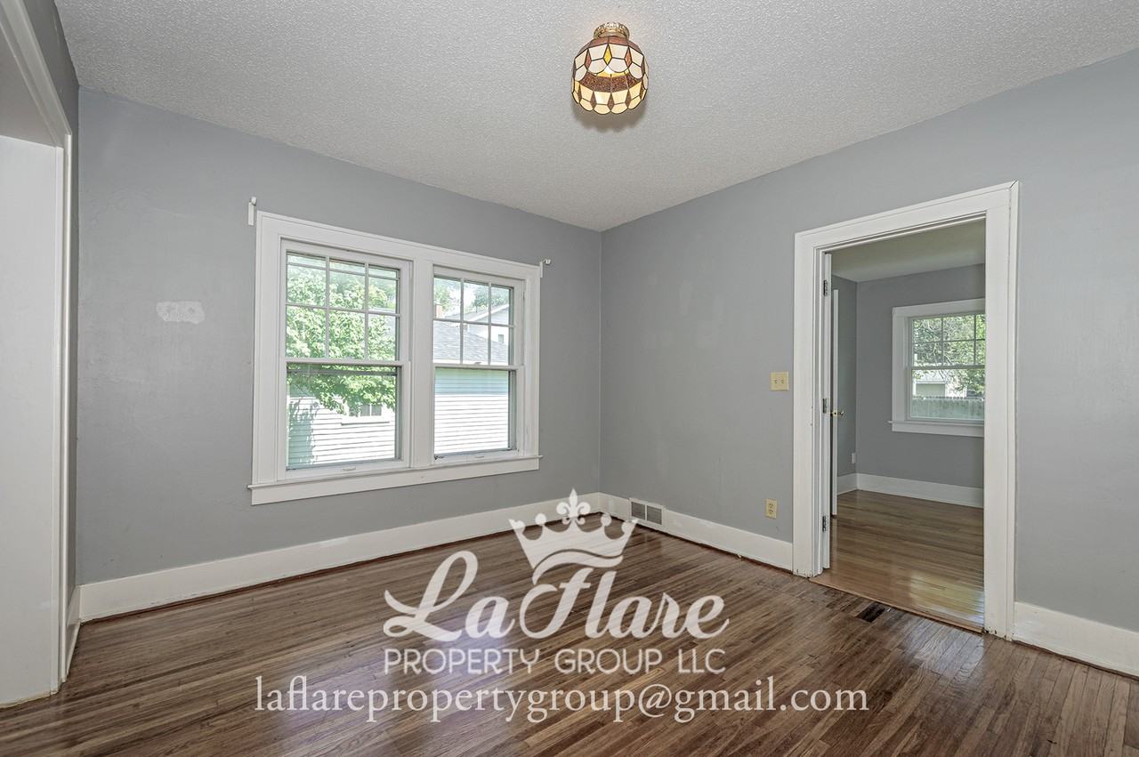 613 Locust St #1 - Photo 6 of 24