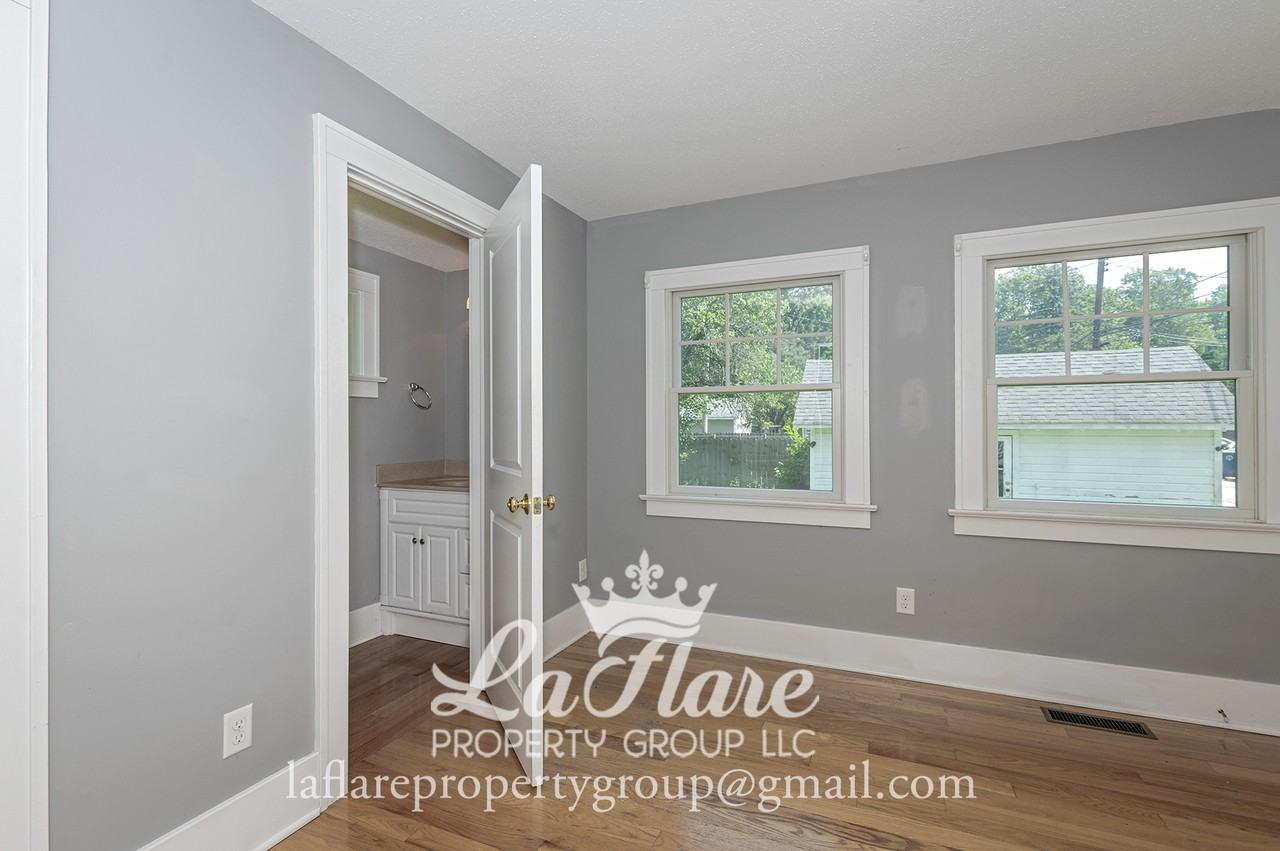 613 Locust St #1 - Photo 7 of 24